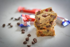 Leftover Halloween Candy Blondie Bars
