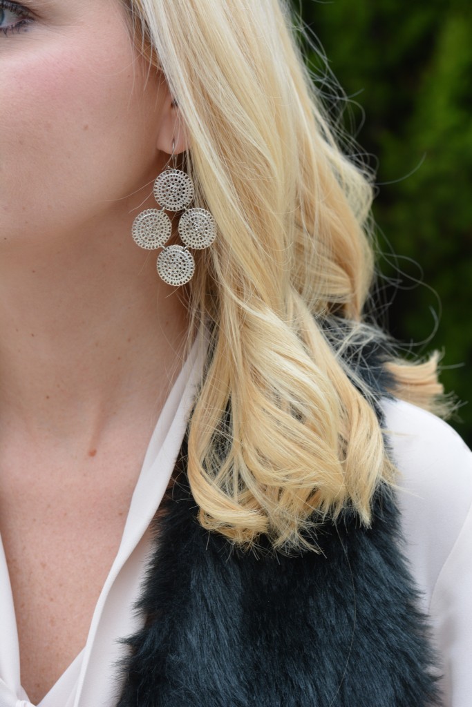 Earrings: Stella & Dot | Medina Chandeliers | Click here to shop 