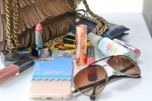 What's in Your Bag? | Janielle
